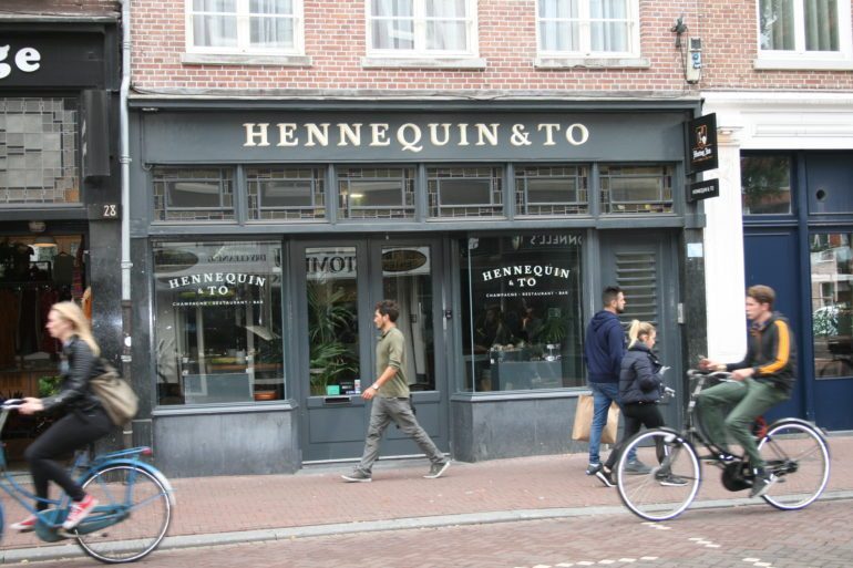 Historical store front in Amsterdam Image: IVEM
