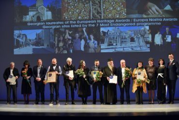 Cerimonia di premiazione locale per i vincitori georgiani