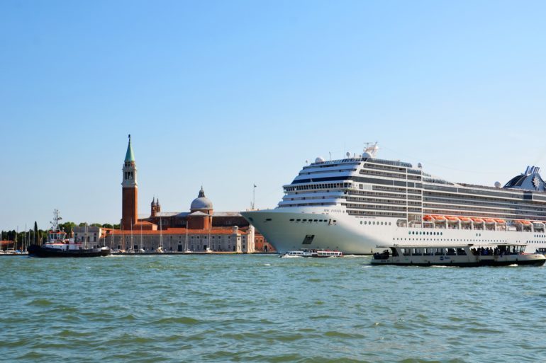 Cruiseschepen in Venetië, Italië