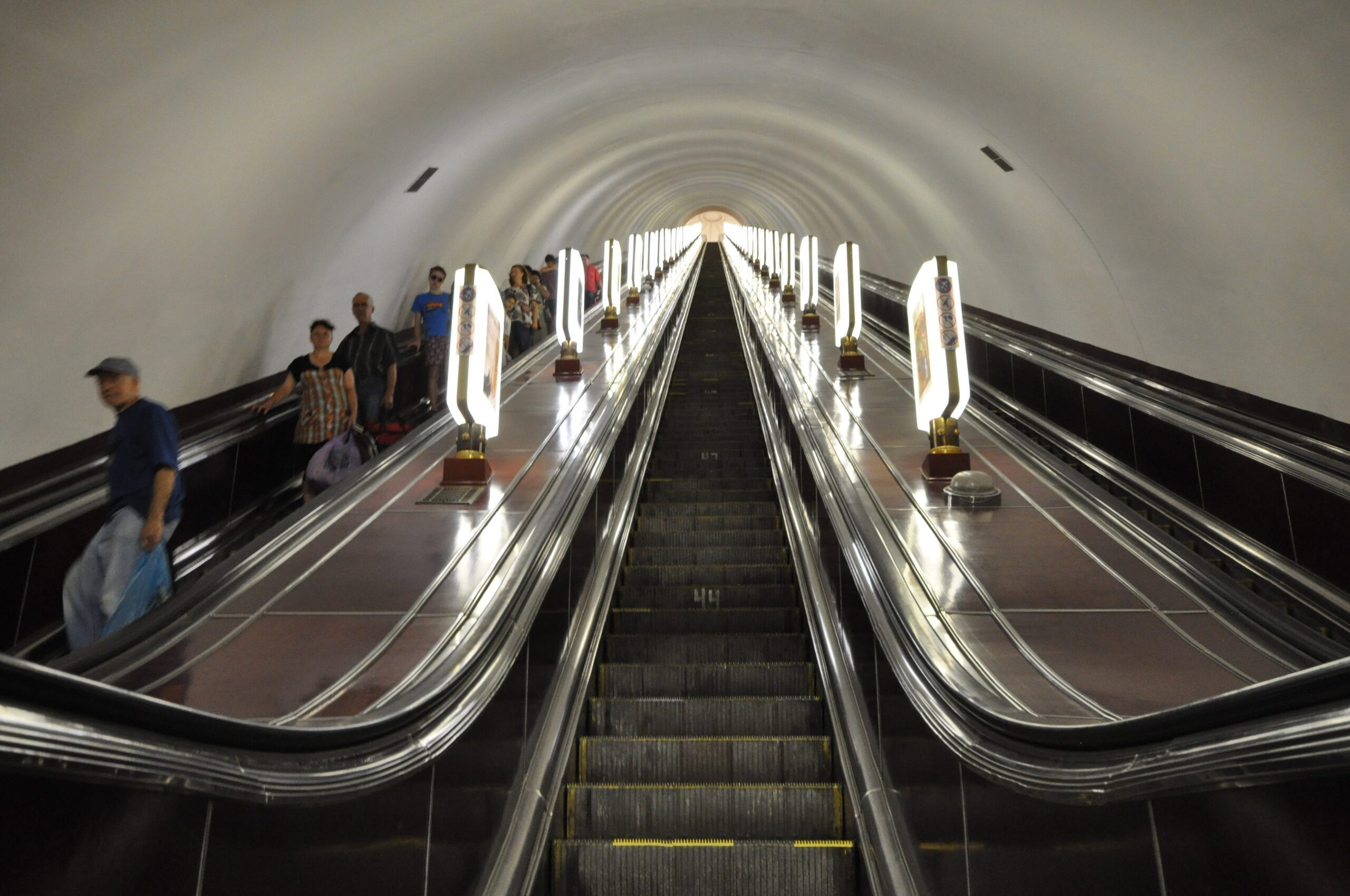 Costruita in epoca sovietica, la stazione della metropolitana Arsenalna di Kiev è la più profonda del mondo
