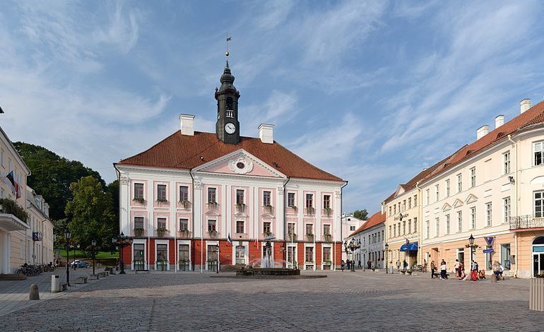 L'hôtel de ville de Tartu, Estonie