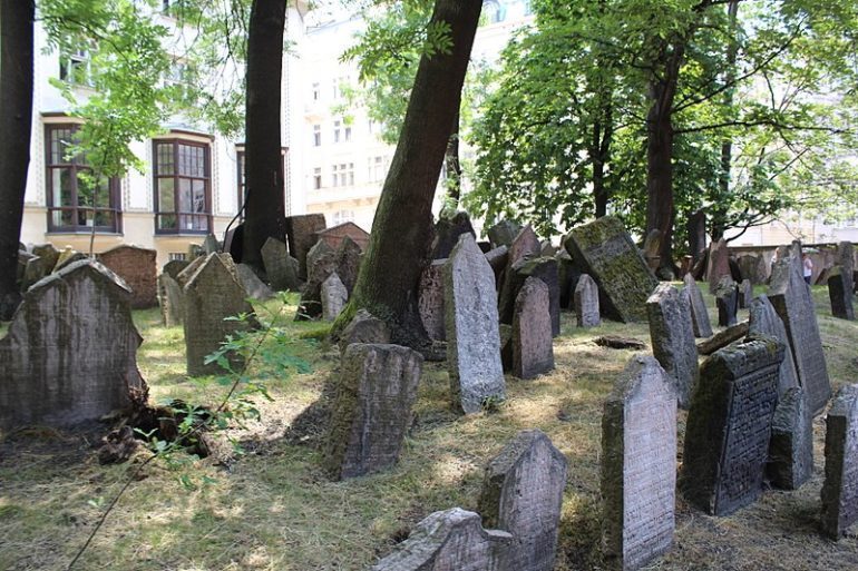 Il vecchio cimitero ebraico di Praga