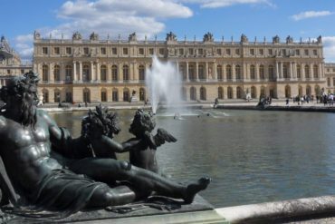 Westkant van het paleis van Versailles.