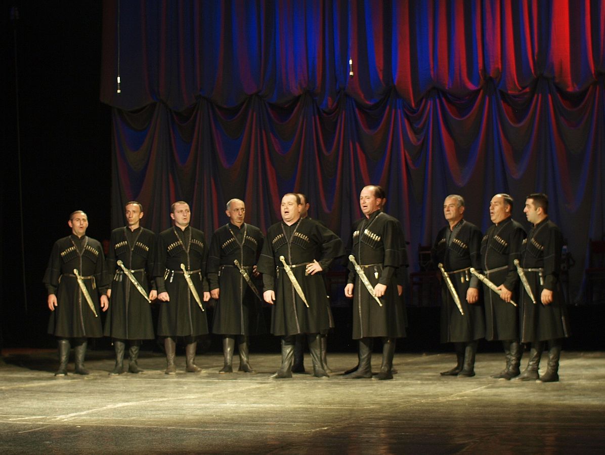 Cantanti polifonici georgiani.