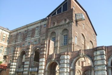 El Castello di Rivoli, entre otros museos de Venecia y Milán, recibieron instrucciones de cerrar hace más de dos semanas.