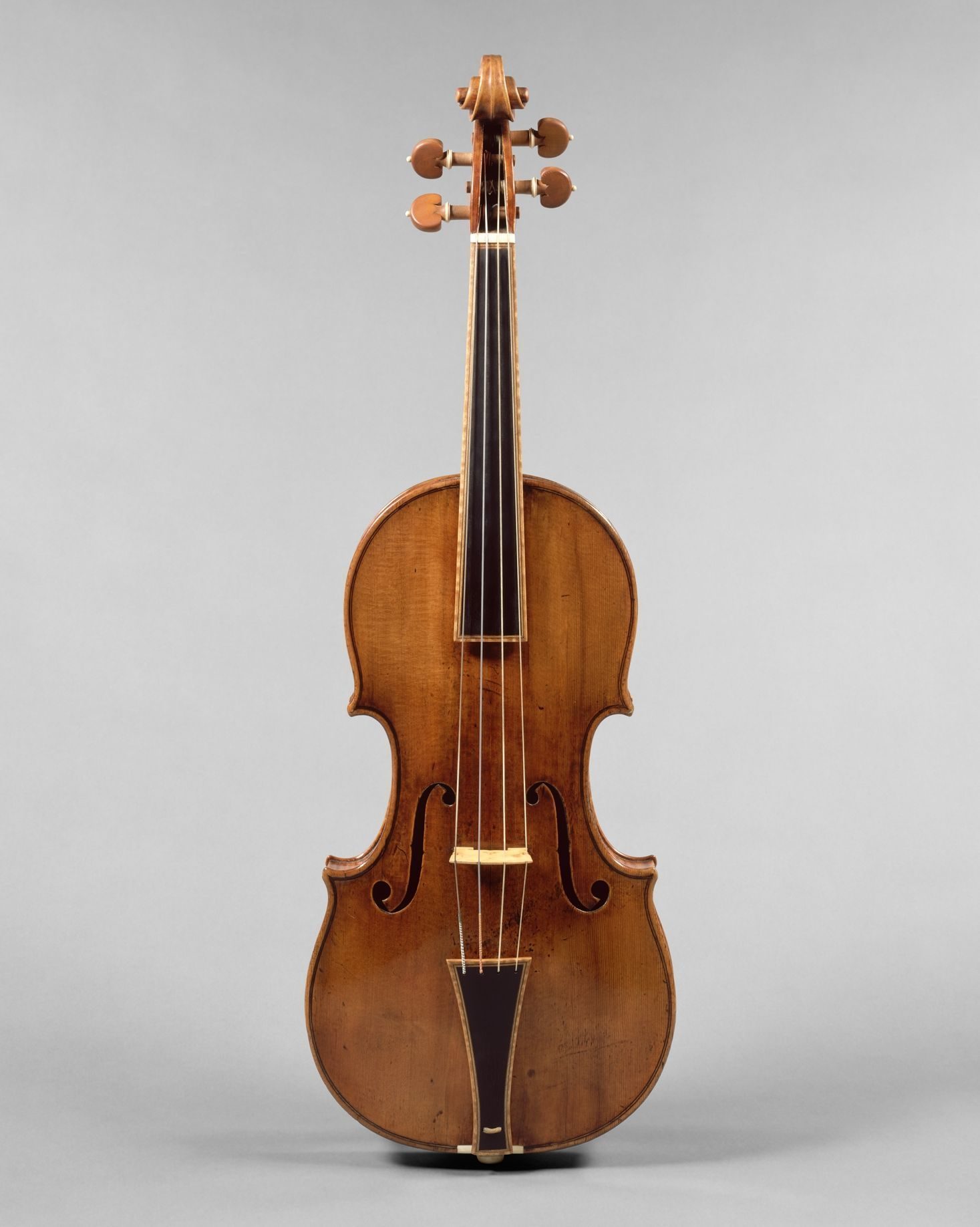 'The Gould', un violín de Cremona fabricado por Stradivarius, el mayor fabricante de violines. Ahora desplazado en Met Museum, Nueva York.