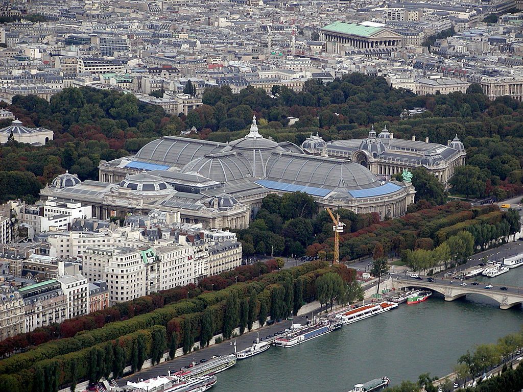 Grand Palais vu de la Tour Eiffel, Paris, France.