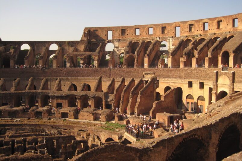 El Coliseo de Roma, visto desde el interior