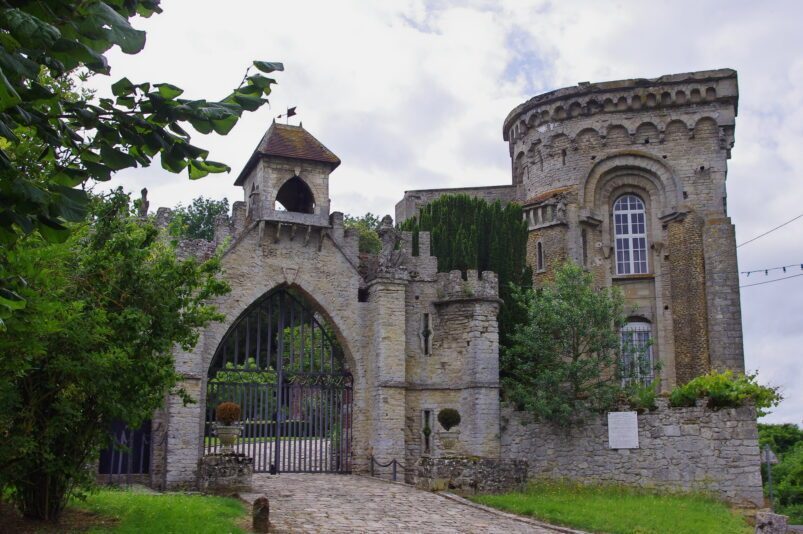 Château de Boulogne la Grasse. Image : Patrick via flickr.com sous CC BY-SA 2.0