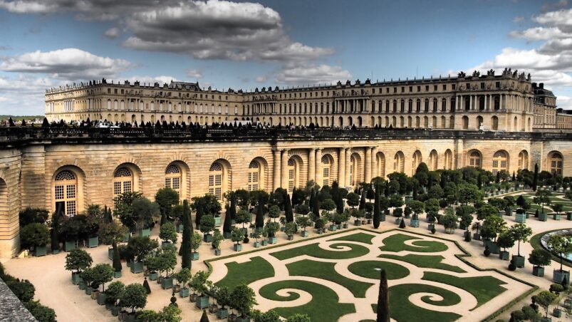 Palace of Versailles. Image via Pixabay.