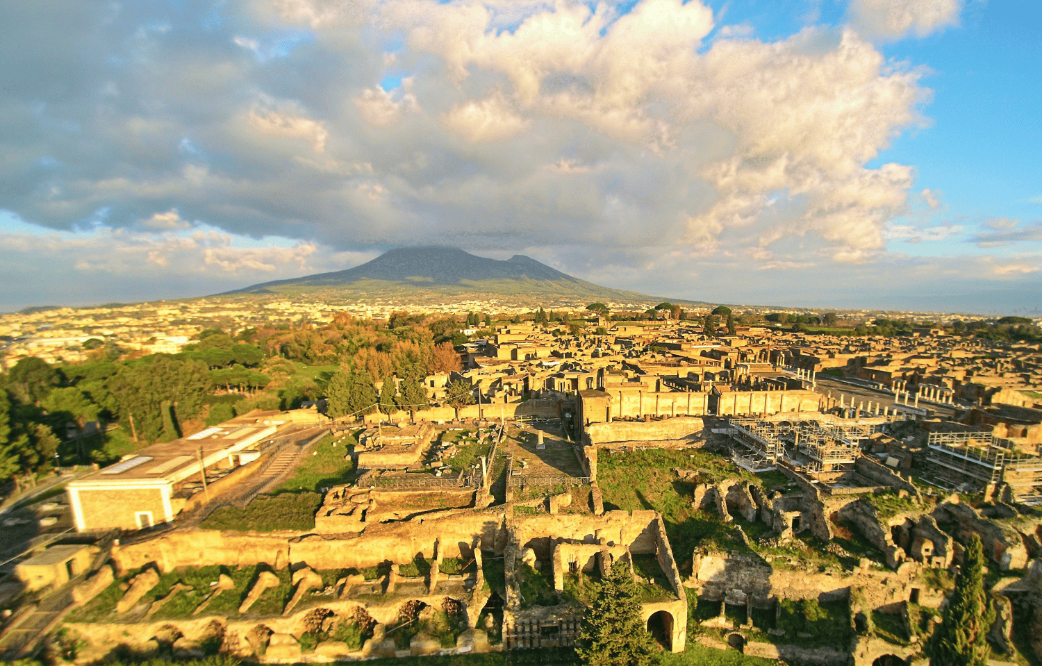 Nach dem Ausbruch war ein Großteil von Pompeji überraschend gut erhalten. Bild über Wikimedia unter CC BY-SA 4.0