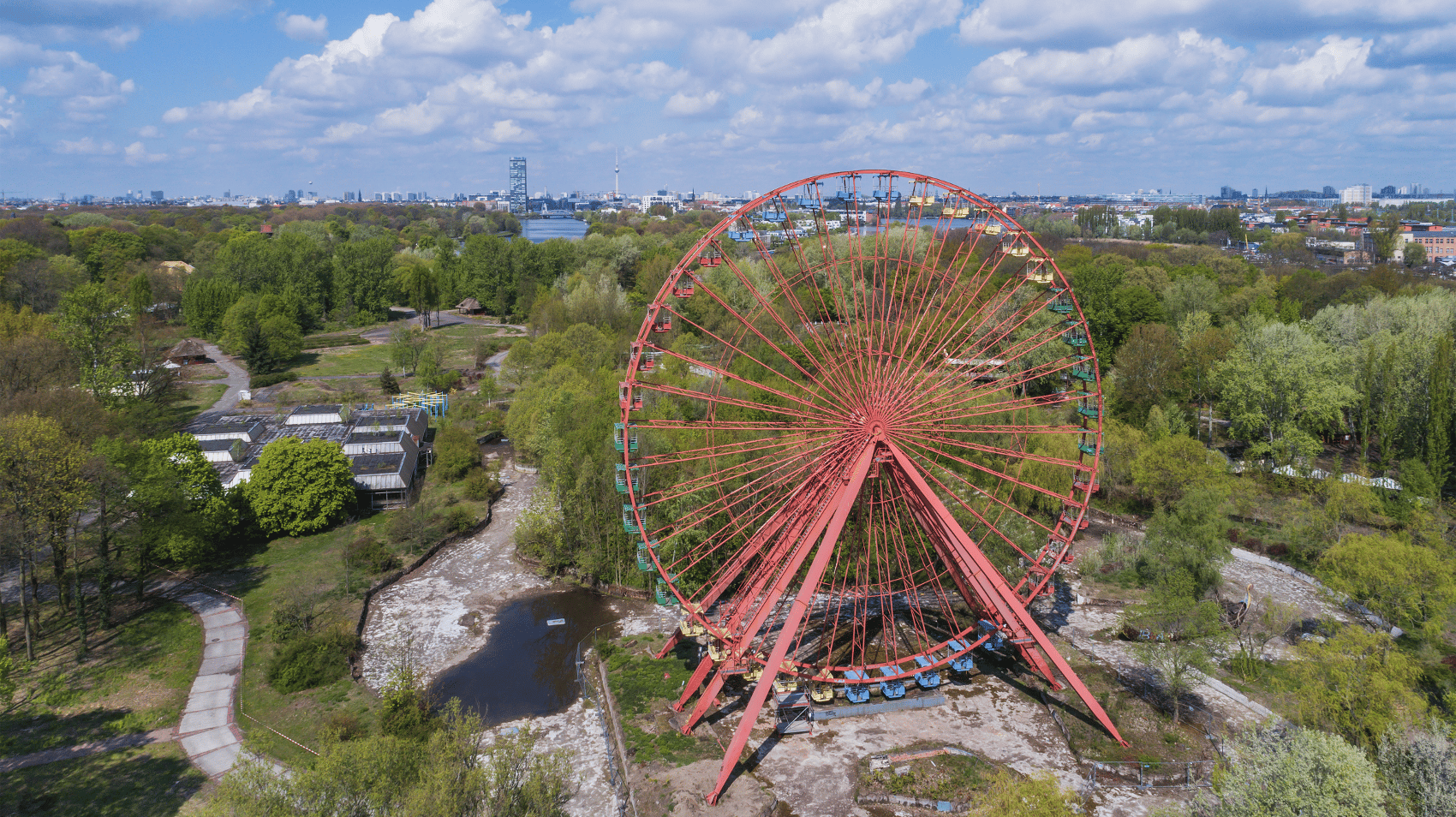 Het reuzenrad van Spreepark. Afbeelding: Wikimedia (FAL 1.3)