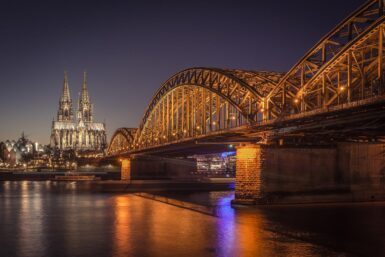Cologne/Köln bridge. Image via Pixabay